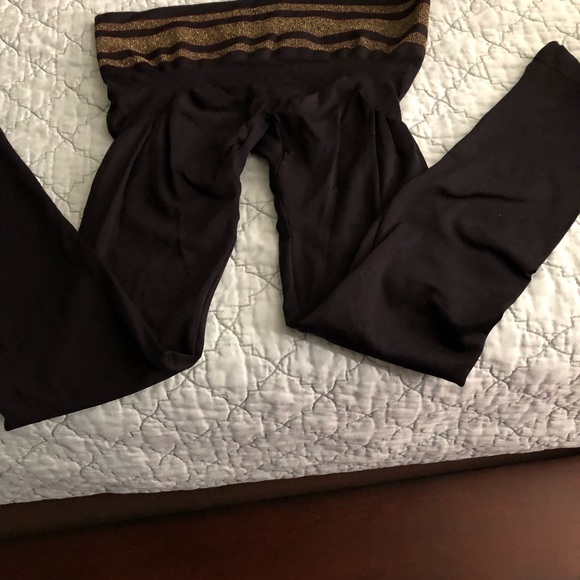 Compression Leggings - Picture 3 of 3